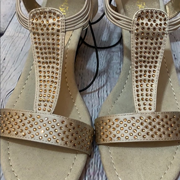 East 5th | Wedge Studded Sandal - Picture 2 of 3